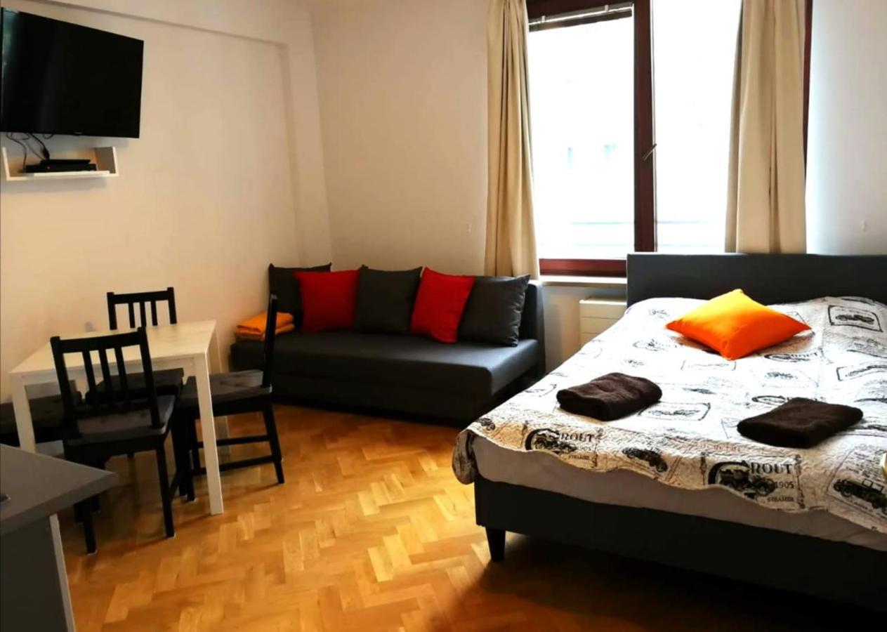 Center Warsaw - Apartmenty Jana Pawla II Экстерьер фото