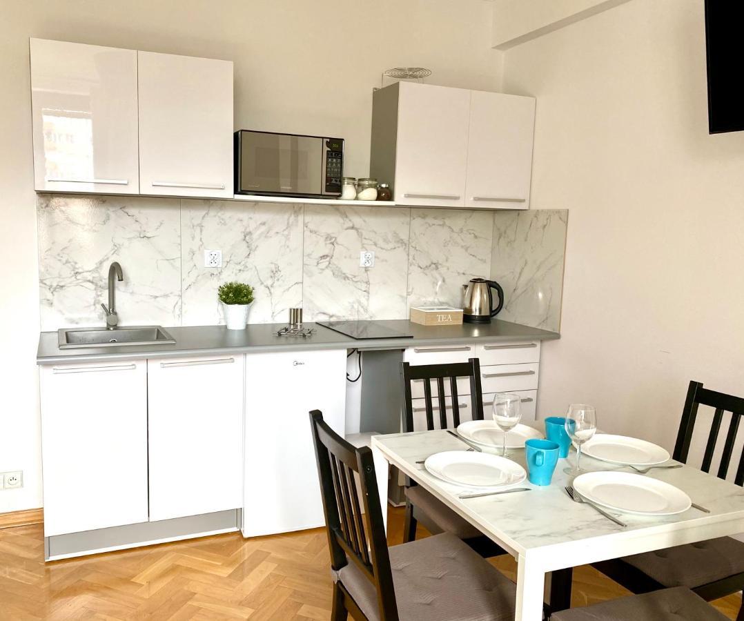 Center Warsaw - Apartmenty Jana Pawla II Экстерьер фото