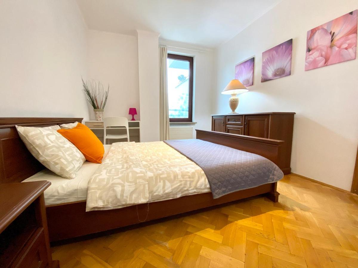 Center Warsaw - Apartmenty Jana Pawla II Экстерьер фото