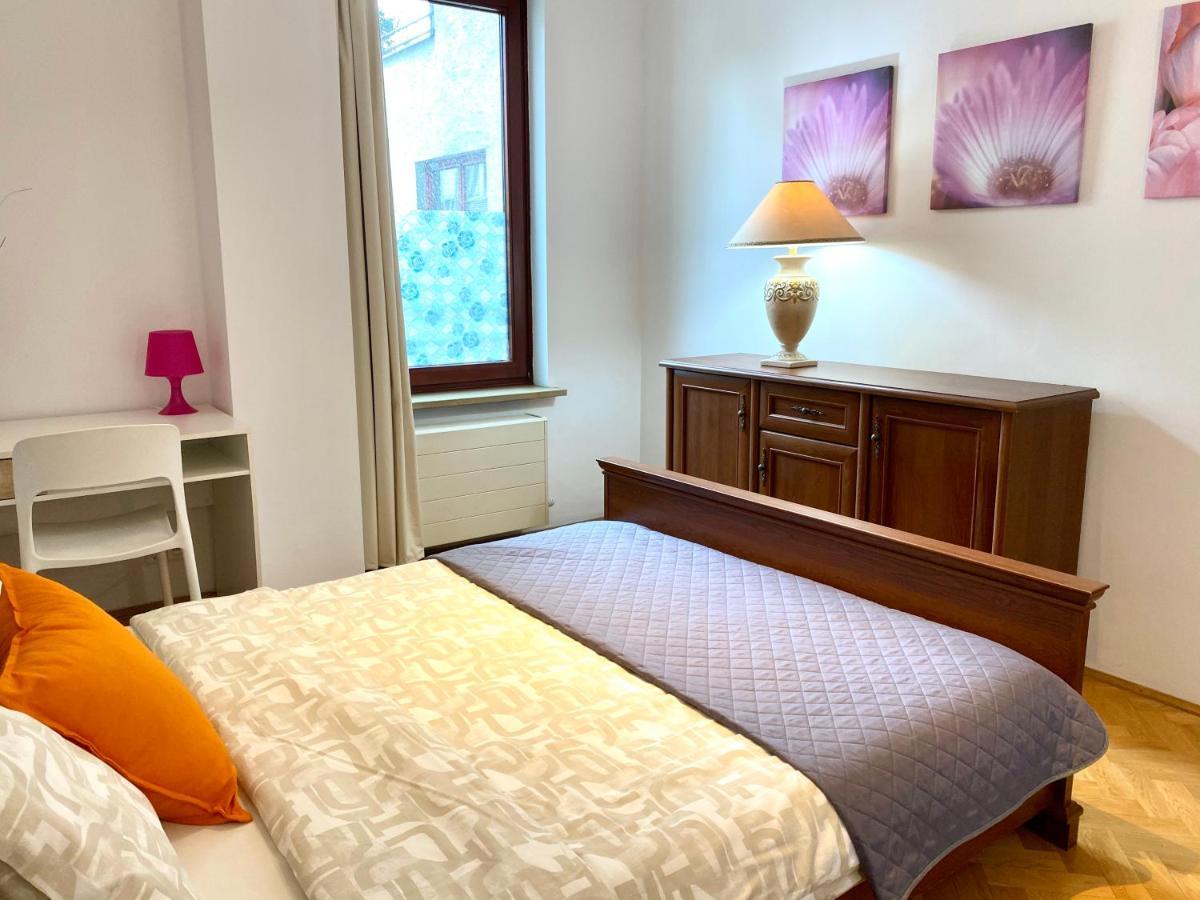 Center Warsaw - Apartmenty Jana Pawla II Экстерьер фото